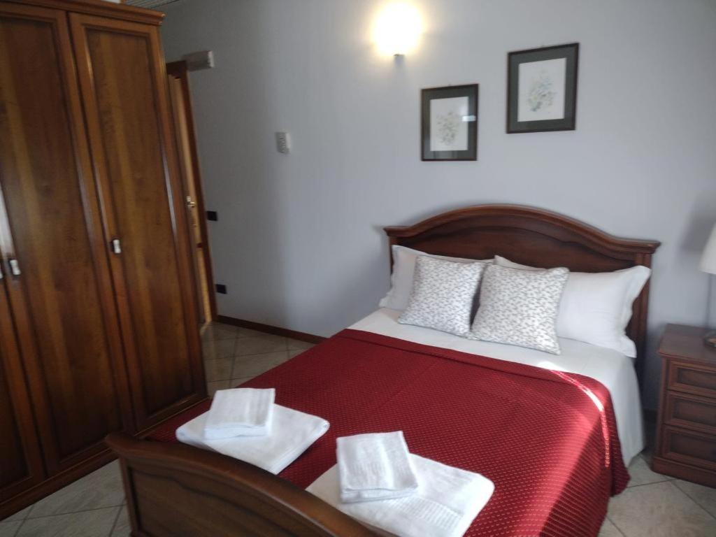 Hotel Ristorante Regina Mozzanica エクステリア 写真