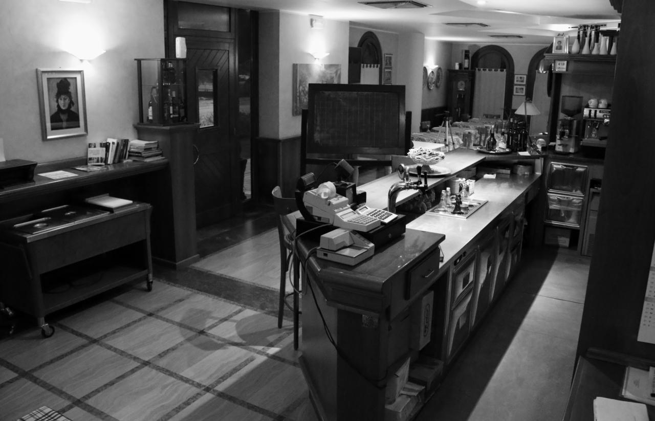 Hotel Ristorante Regina Mozzanica エクステリア 写真
