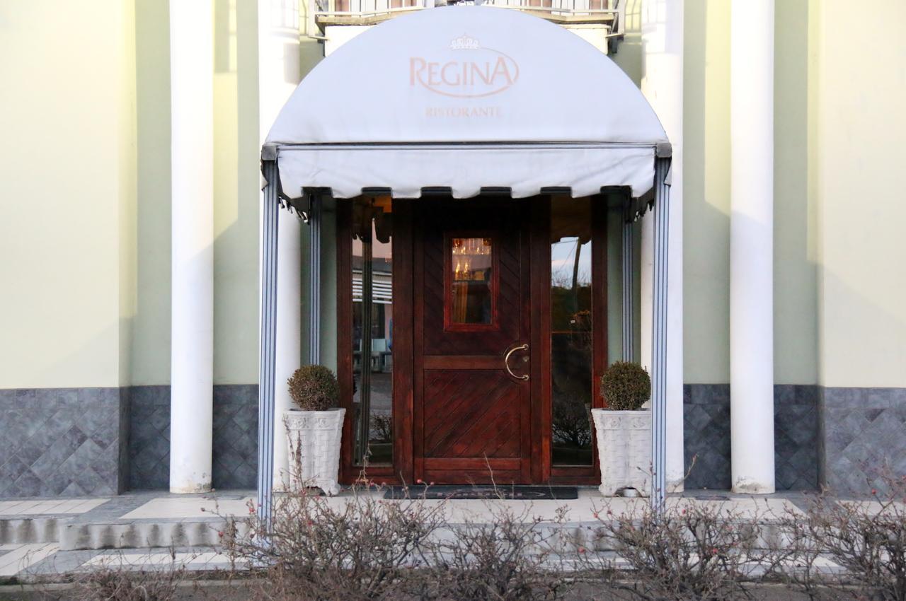 Hotel Ristorante Regina Mozzanica エクステリア 写真